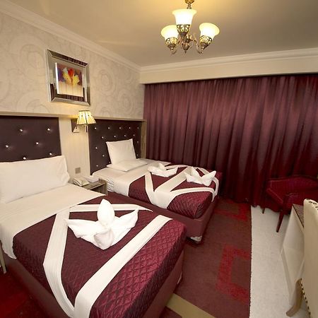 Sutchi Hotel Дубай Экстерьер фото