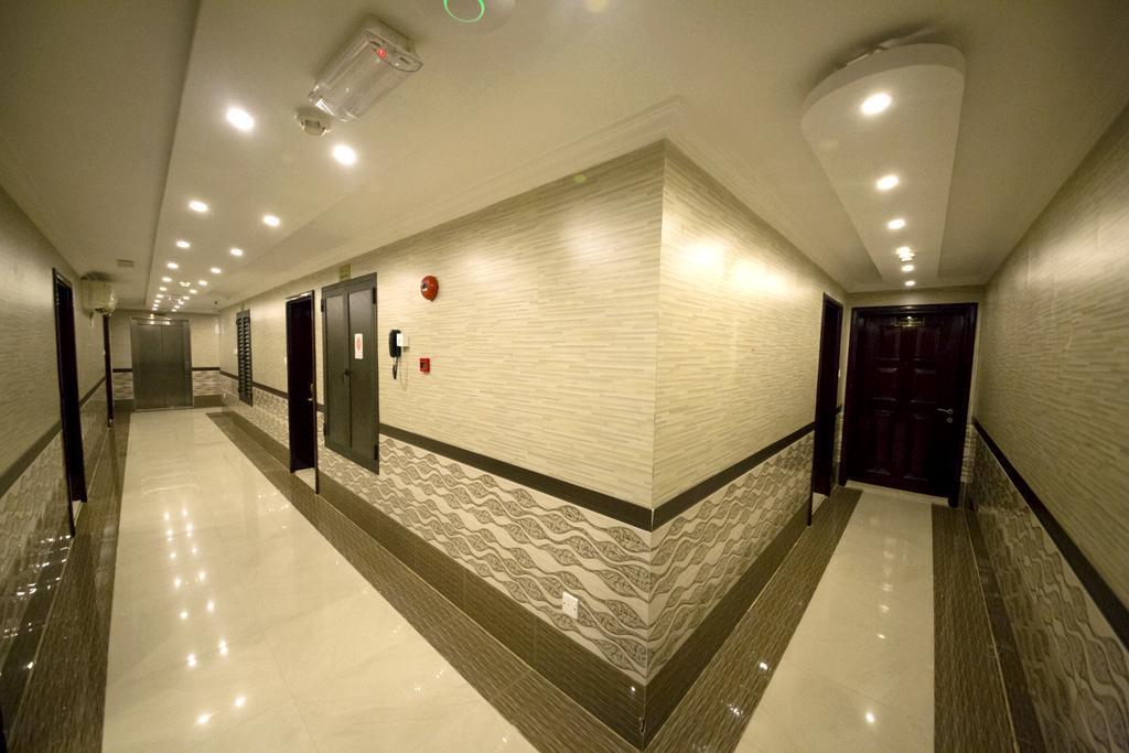 Sutchi Hotel Дубай Экстерьер фото