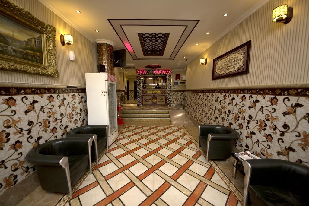 Sutchi Hotel Дубай Экстерьер фото