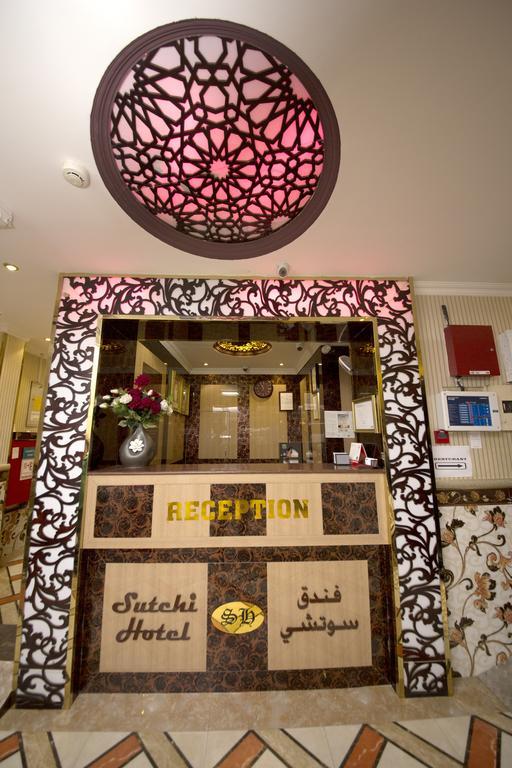 Sutchi Hotel Дубай Экстерьер фото