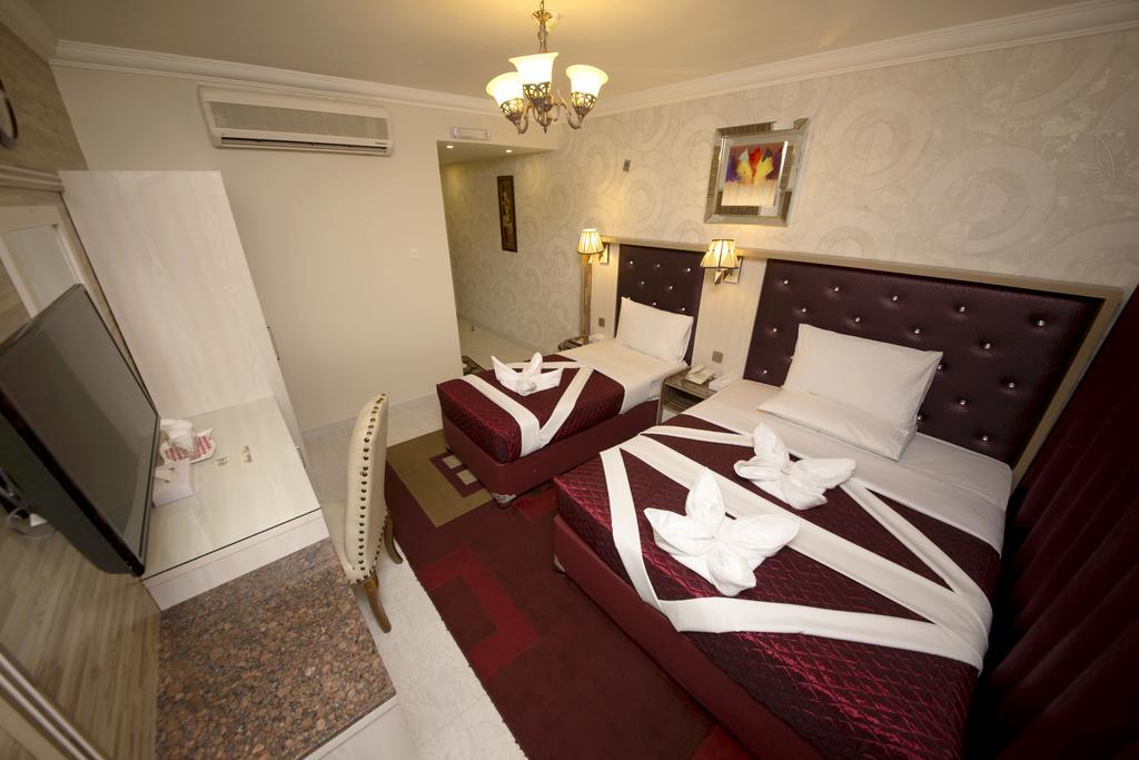 Sutchi Hotel Дубай Экстерьер фото