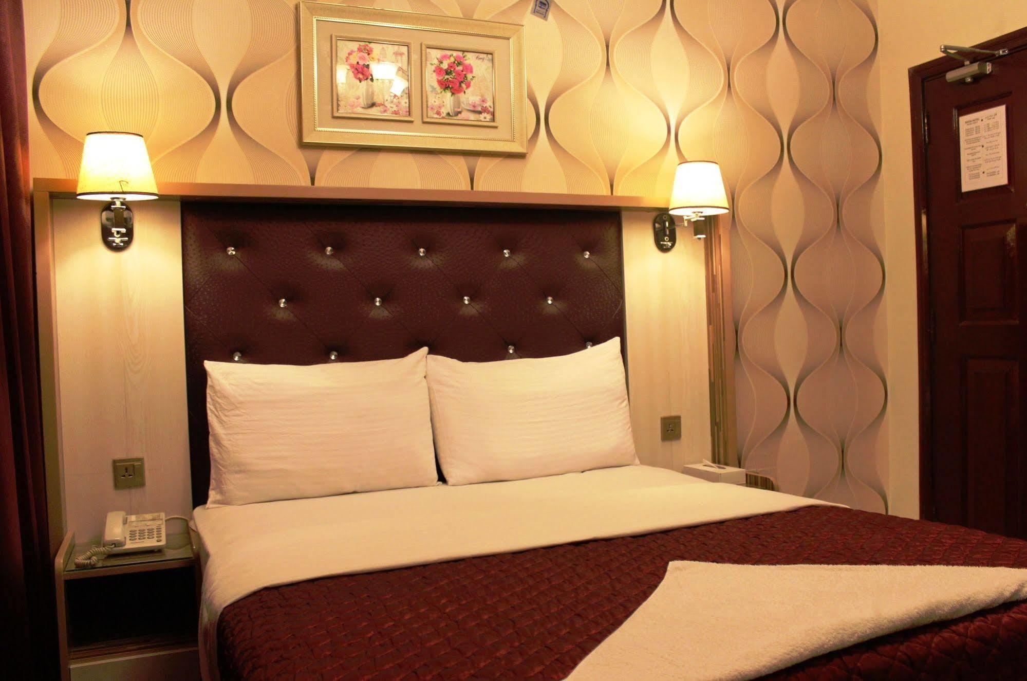 Sutchi Hotel Дубай Экстерьер фото