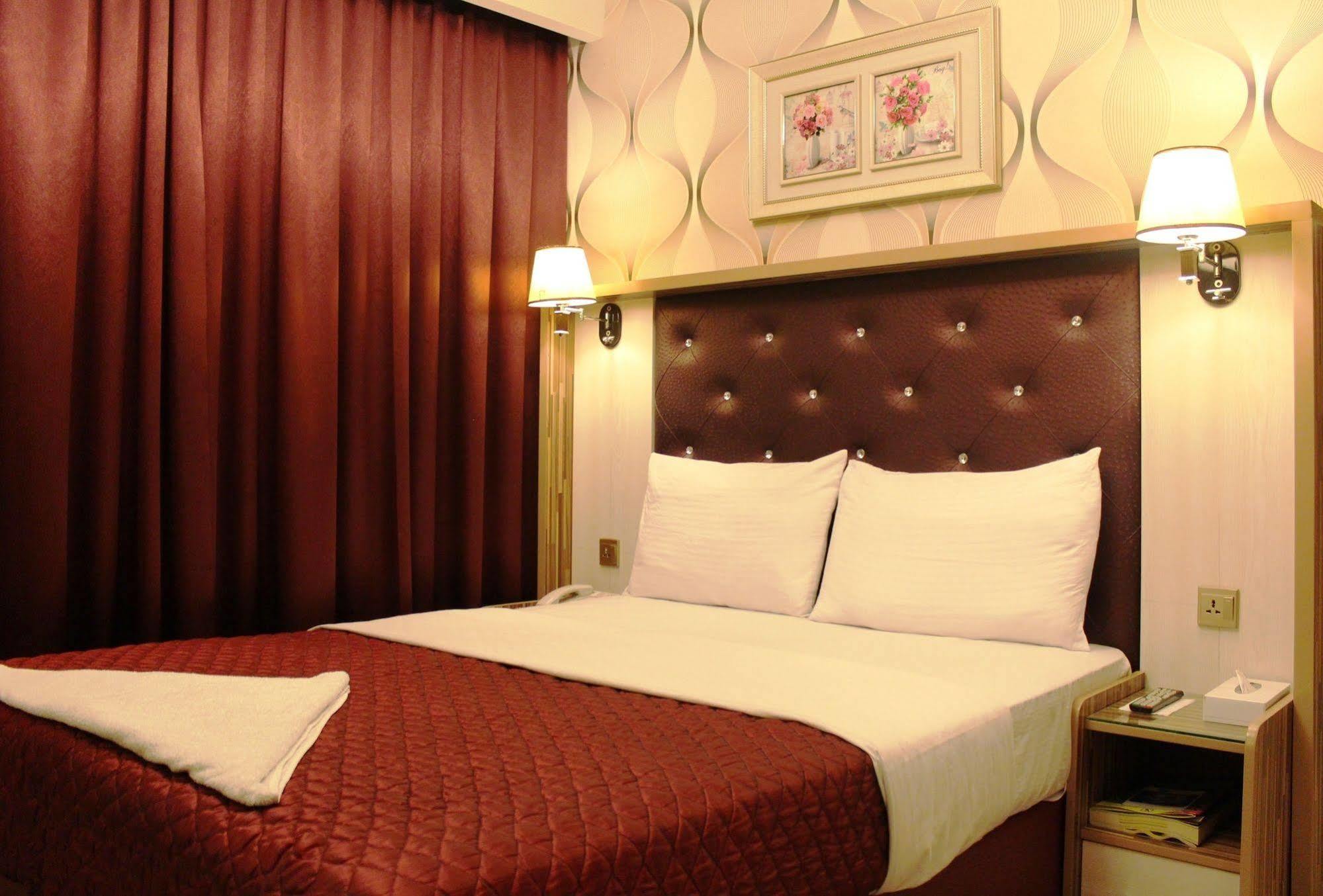 Sutchi Hotel Дубай Экстерьер фото